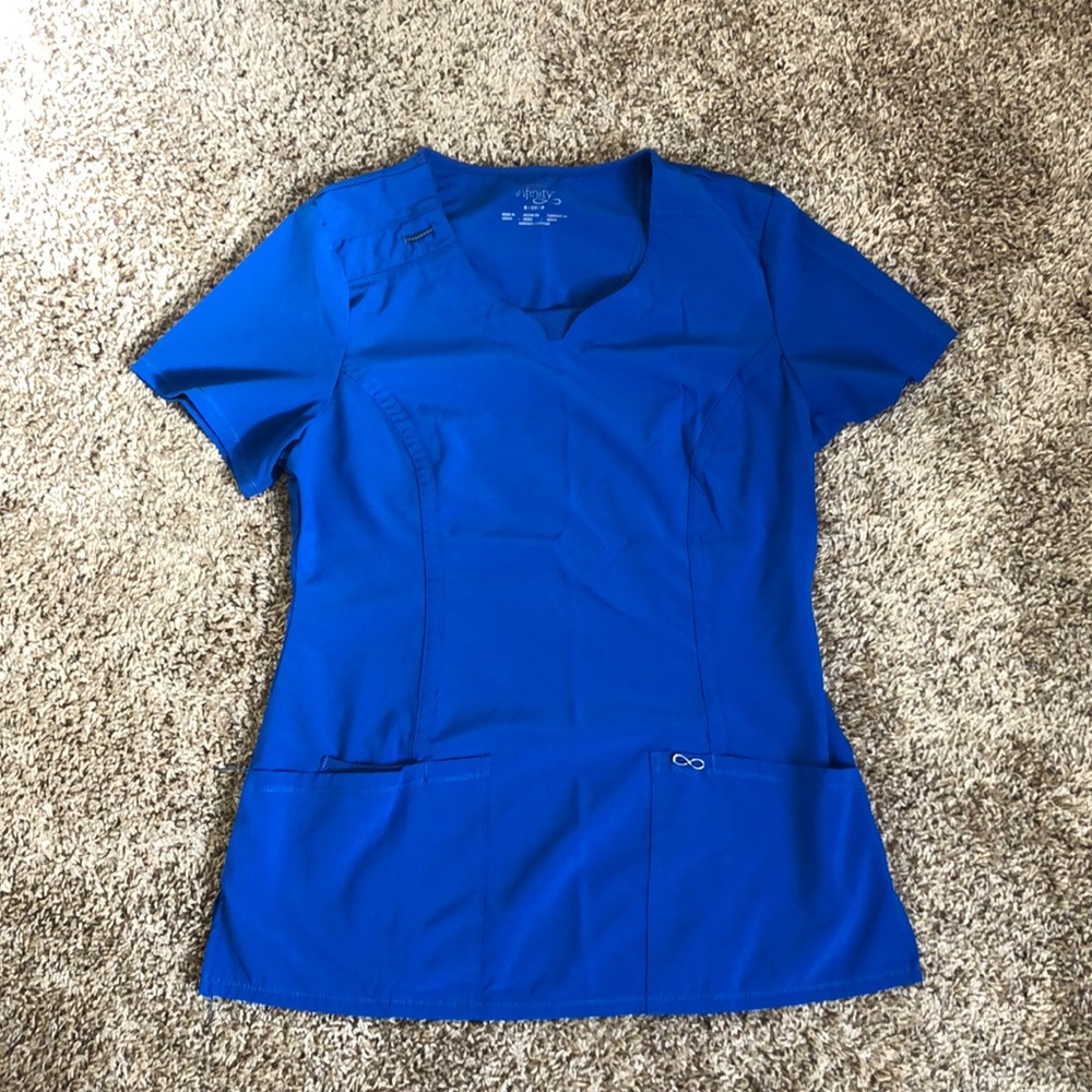 Scrub top